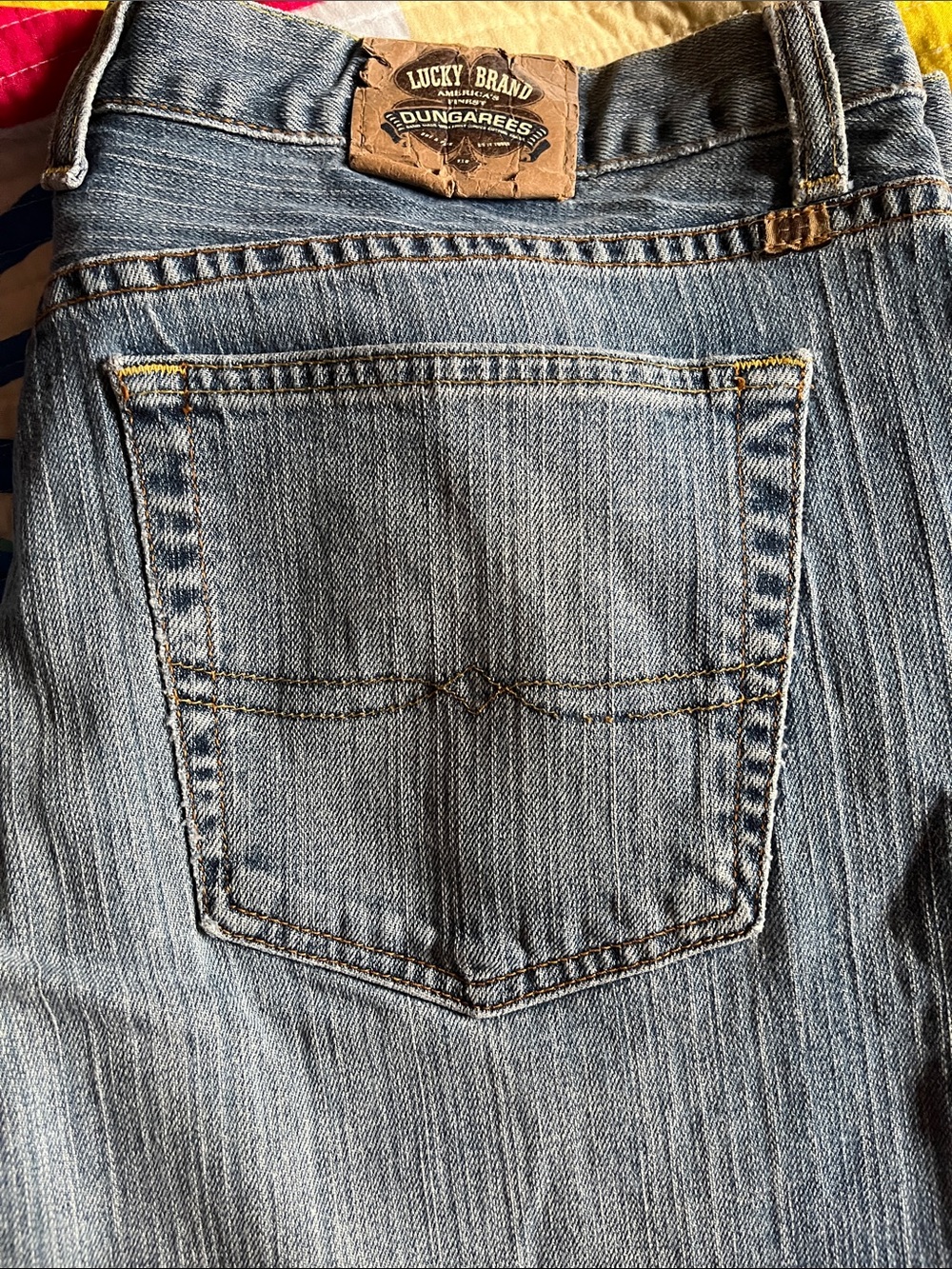 Lucky Brand Light Blue Relaxed Men’s Jeans - Back Pocket Detail